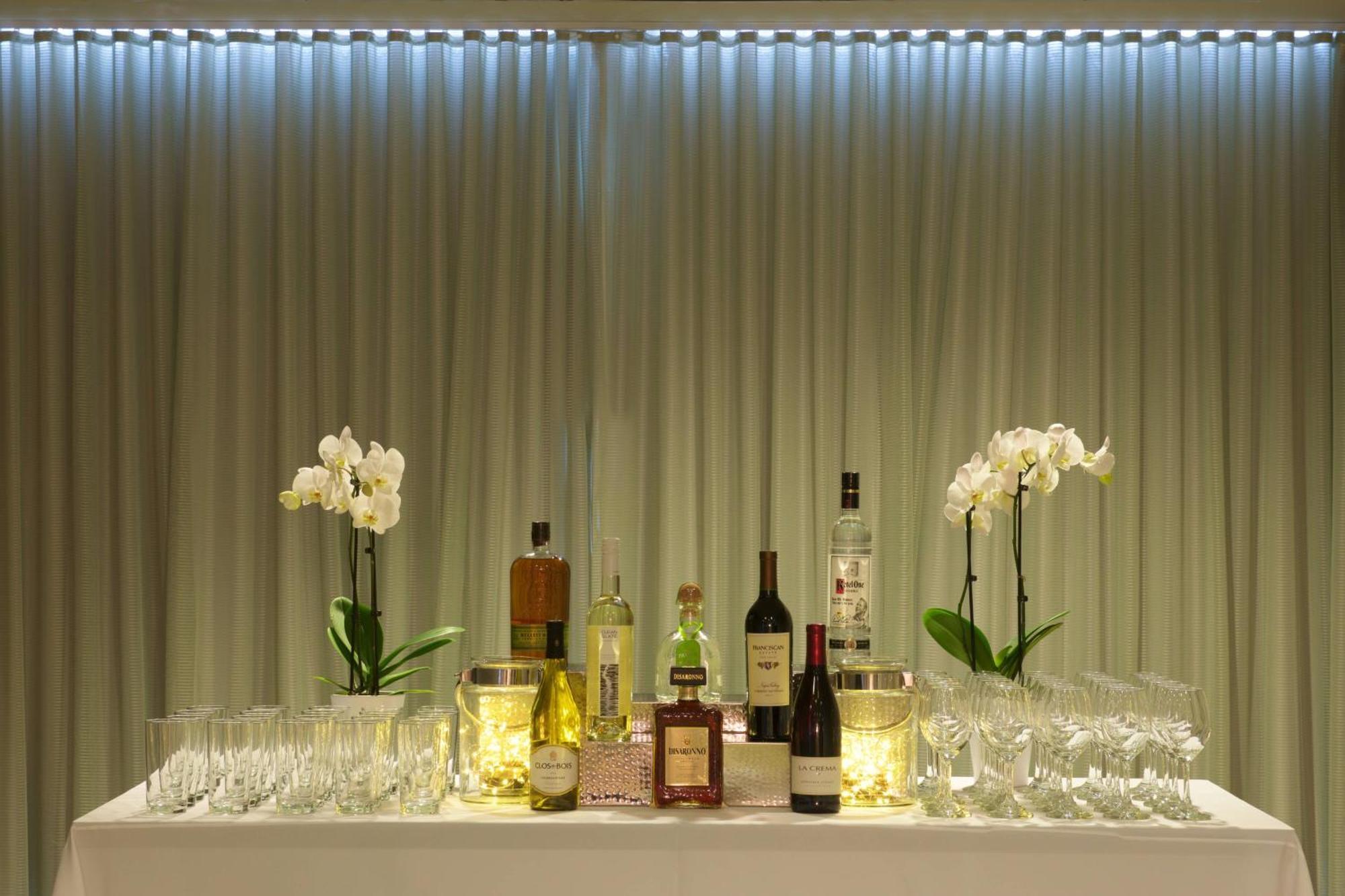 西雅图埃弗里特市区万怡酒店 外观 照片